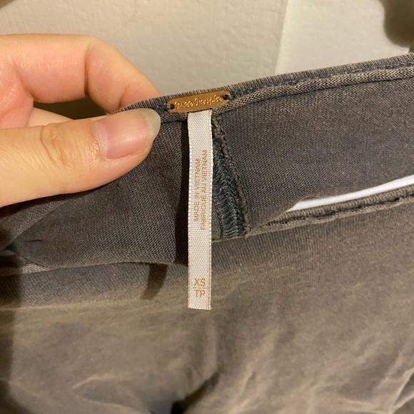 Free people super cute grey top - Picture 3 of 6